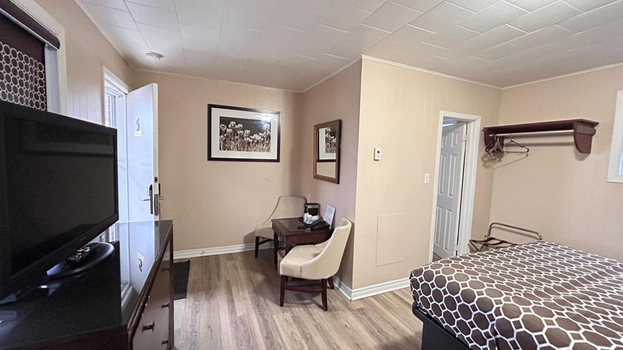 Rogers Motel Smiths Falls Εξωτερικό φωτογραφία